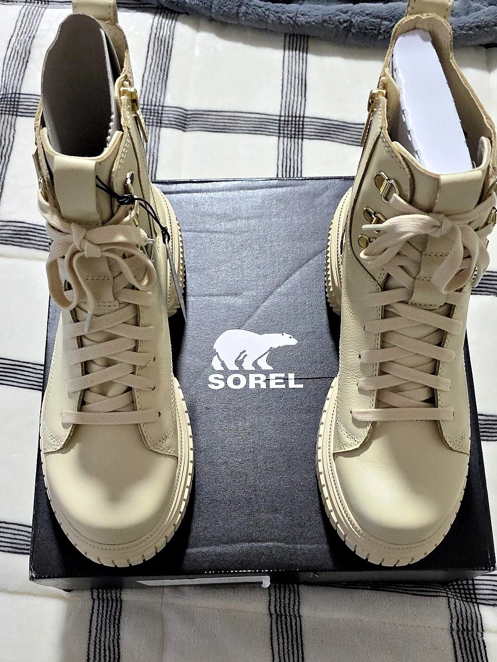Sorel Explorer Ona Ave Boot Lace Waterproof Cream Lace-Up Boots NWT
